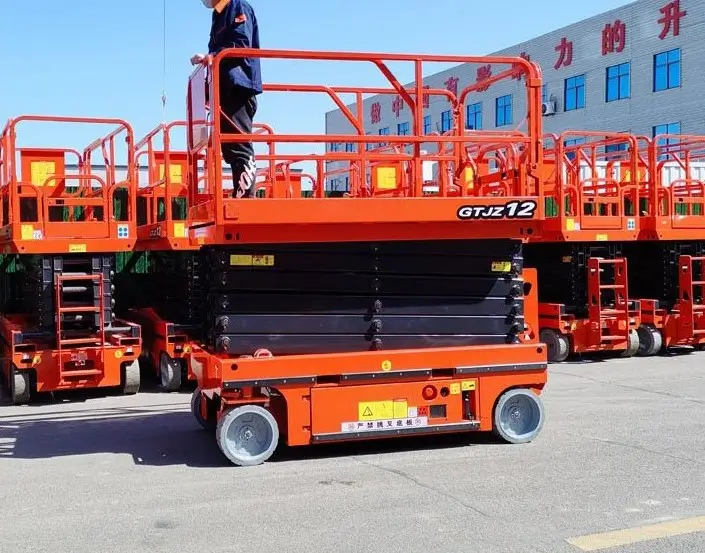 How to Operate a Scissor Lift