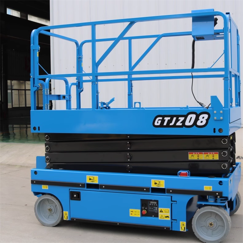 Self propelled 26 ft Scissor Lift