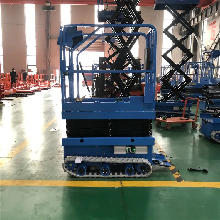 Tracked indoor scissor lift